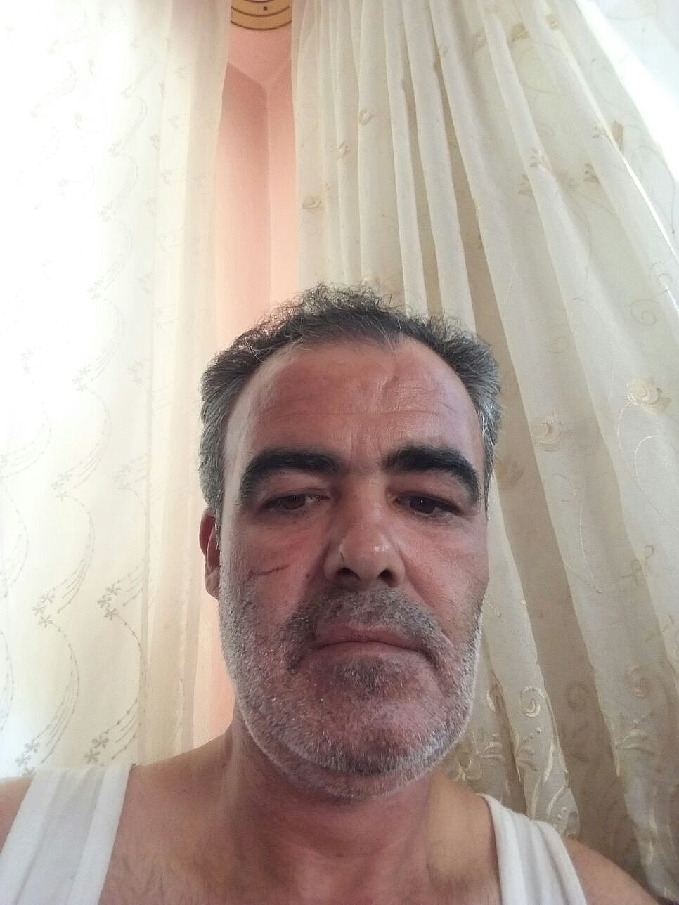 Poğaça için dayak yedi