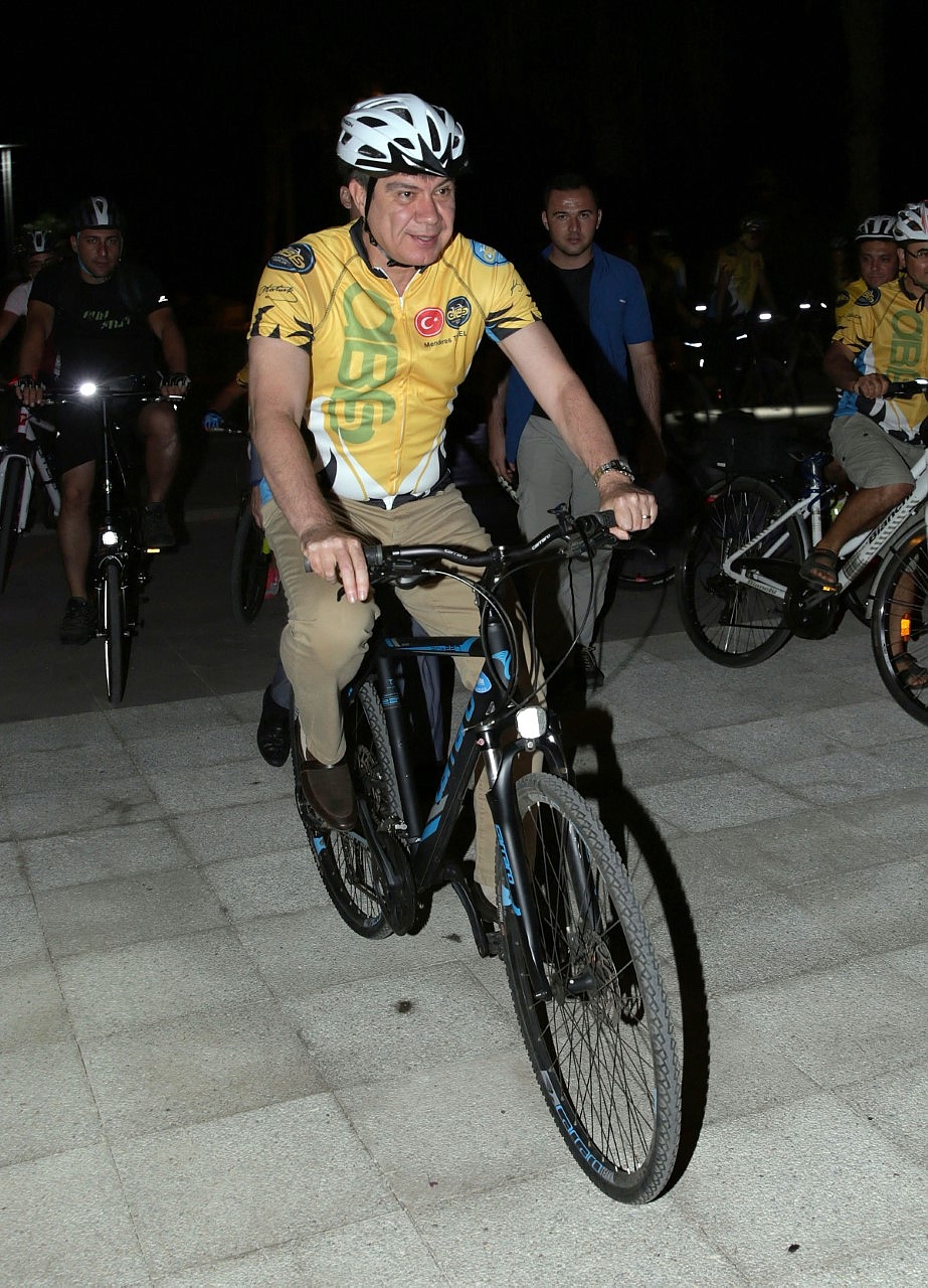 Türel bisikletçilerle pedal çevirdi