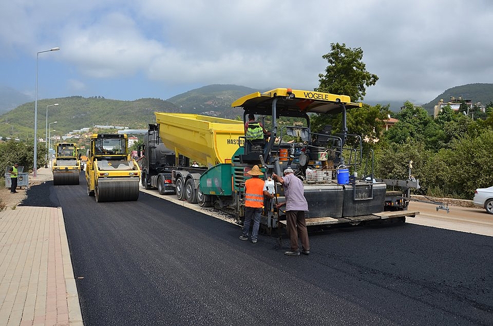 Oba Stadyumu yolu asfaltlanıyor