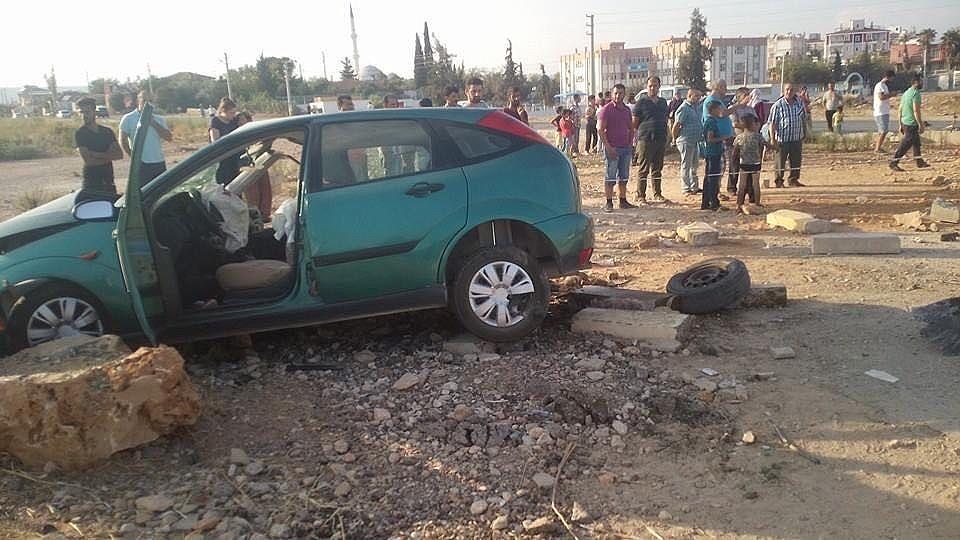 Antalya'da kaza: 1 ölü, 2 yaralı