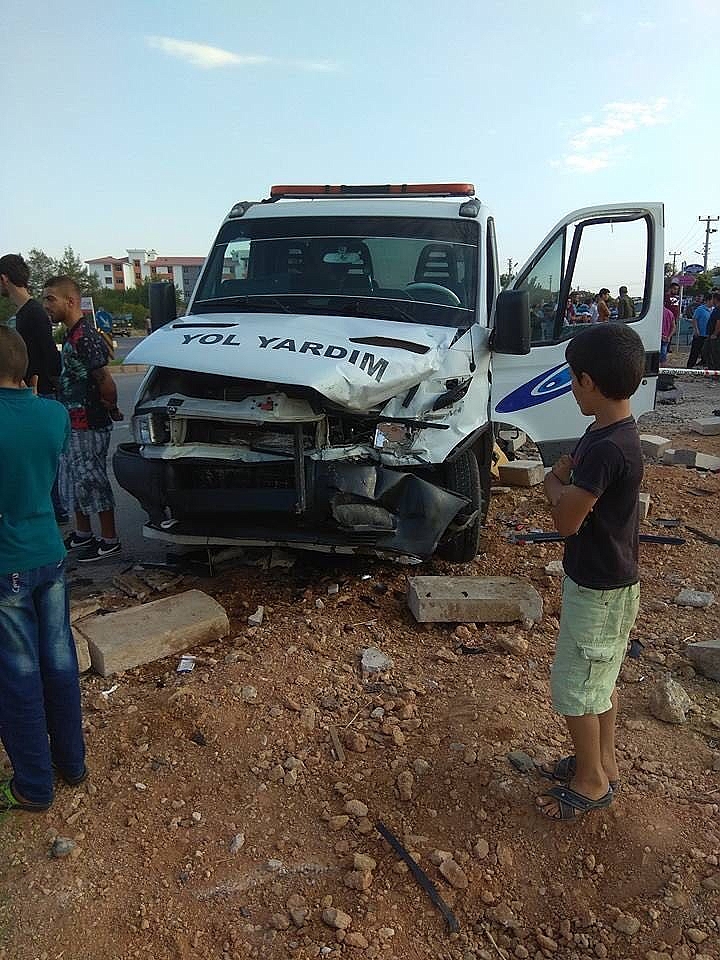 Antalya'da kaza: 1 ölü, 2 yaralı