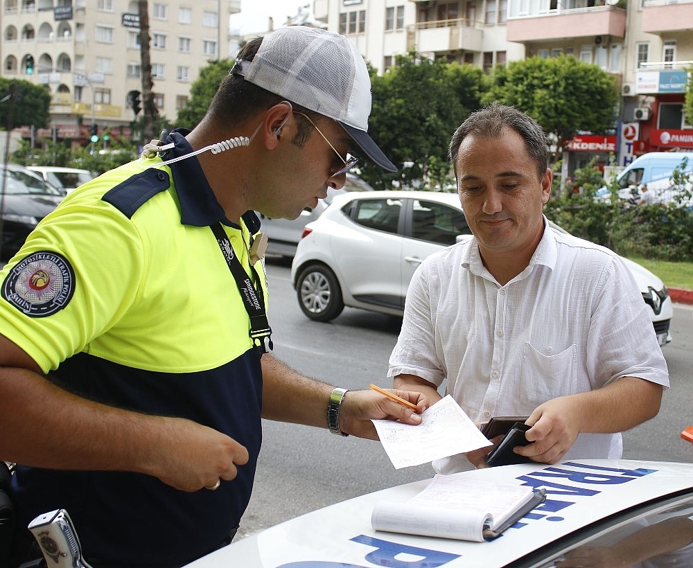 Antalya'da okul servislerine denetim