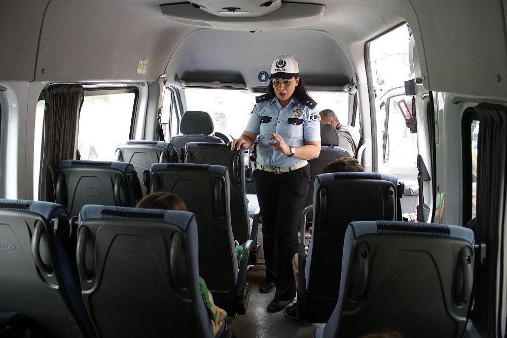 Antalya'da okul servislerine denetim