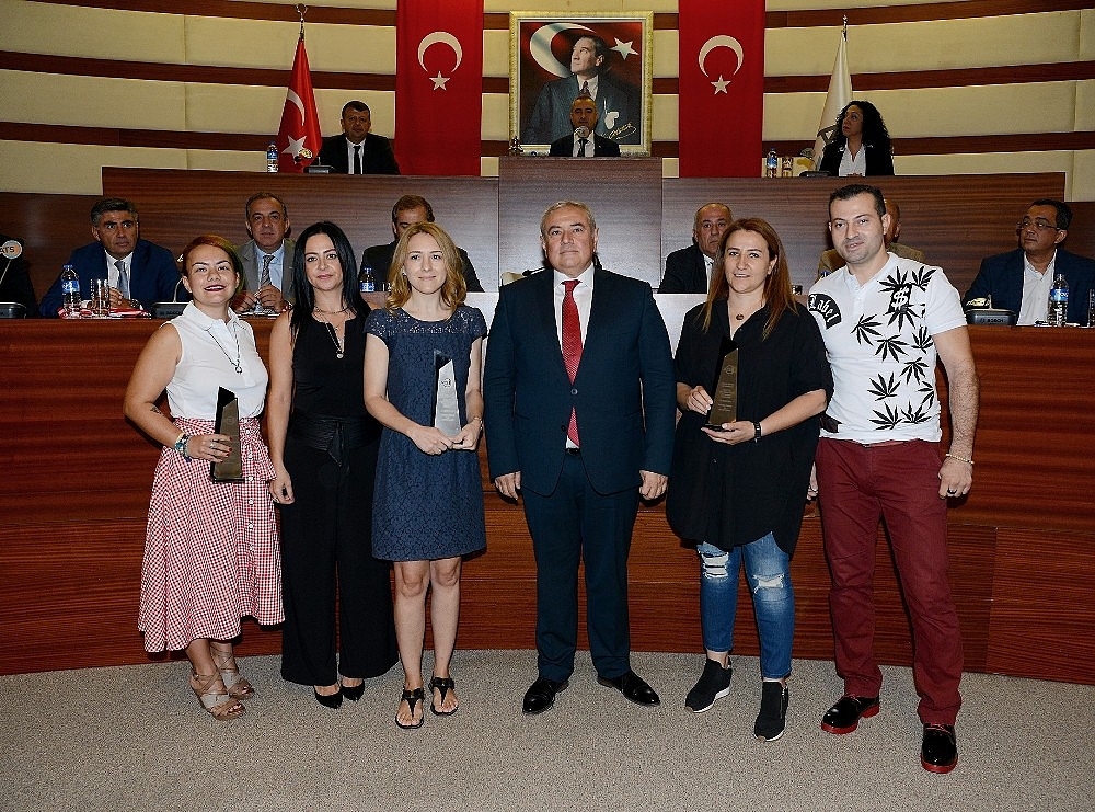 Antalya'nın en güzel vitrinleri ödüllendirildi