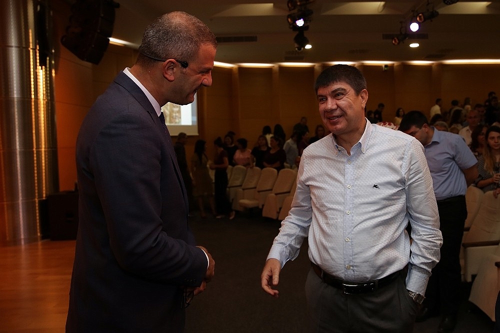 Büyükşehir personeline 'Temsil ve Protokol' eğitimi