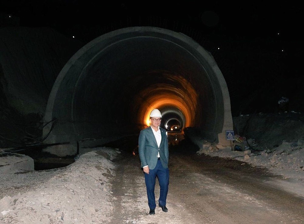 Demirkapı tünelinin iki uçunda 8-10 derecelik sıcaklık farkı