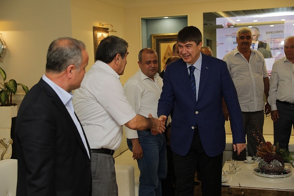 Esnaftan Türel'e teşekkür plaketi