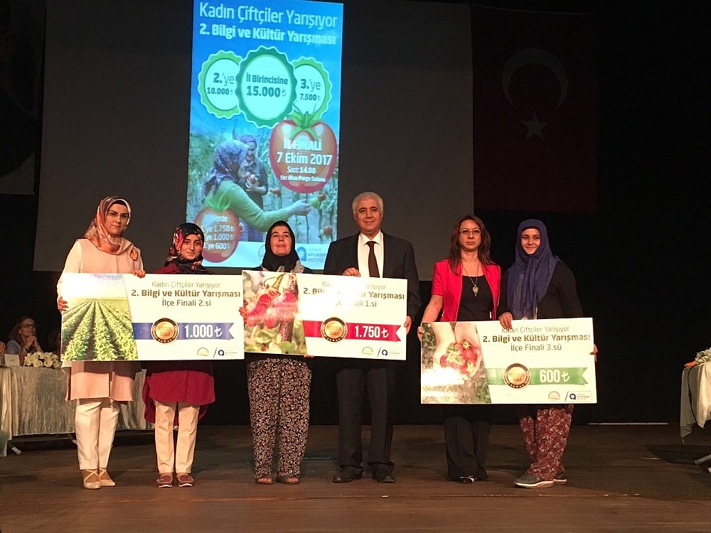 Kadın Çiftçiler Döşemealtı etabı yapıldı