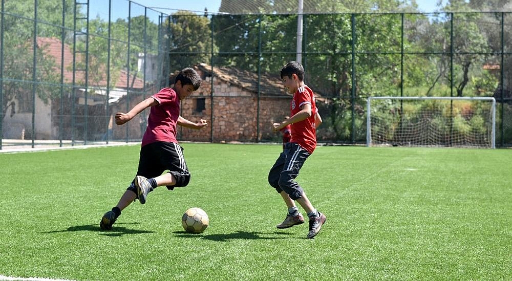 Kepez'de semt spor sahalarının sayısı 11'e çıkıyor