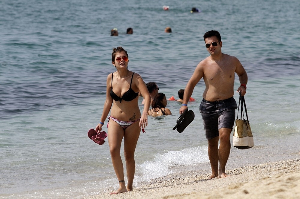 Plajlar turistlere kaldı