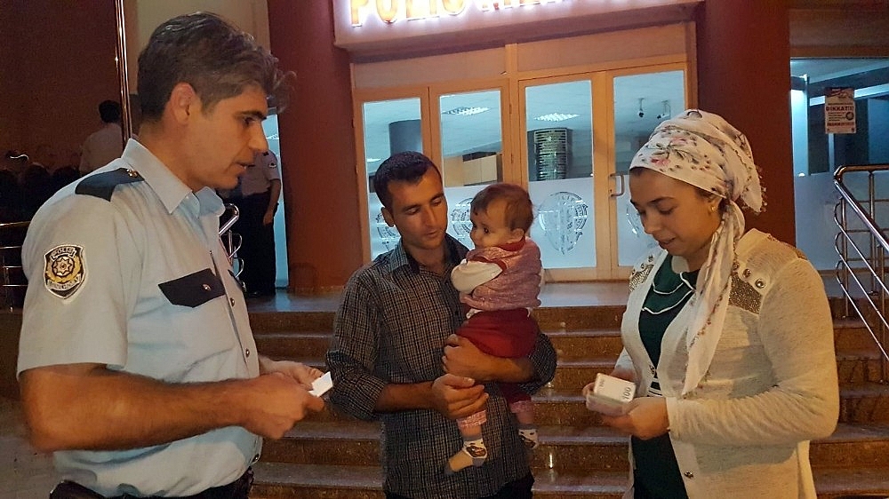 Yufkacı kadının yolda bulduğu para sahibine teslim edildi