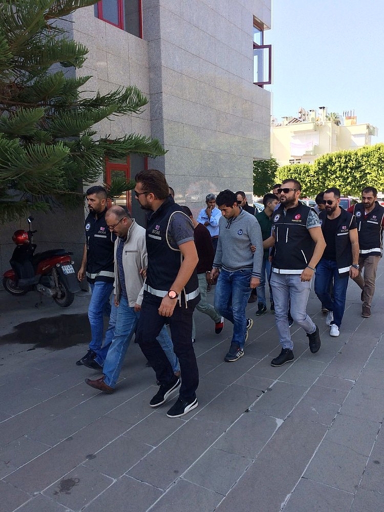 Alanya ve Manavgat'ta uyuşturucu operasyonu!
