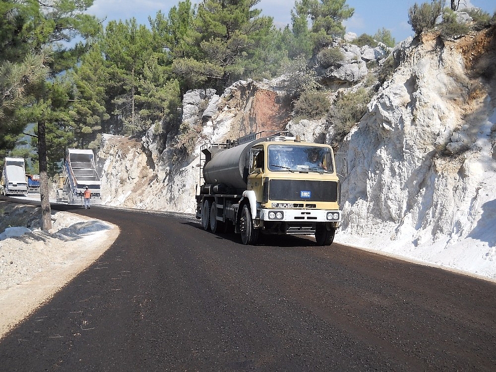 Alanya Yalçı yoluna asfalt