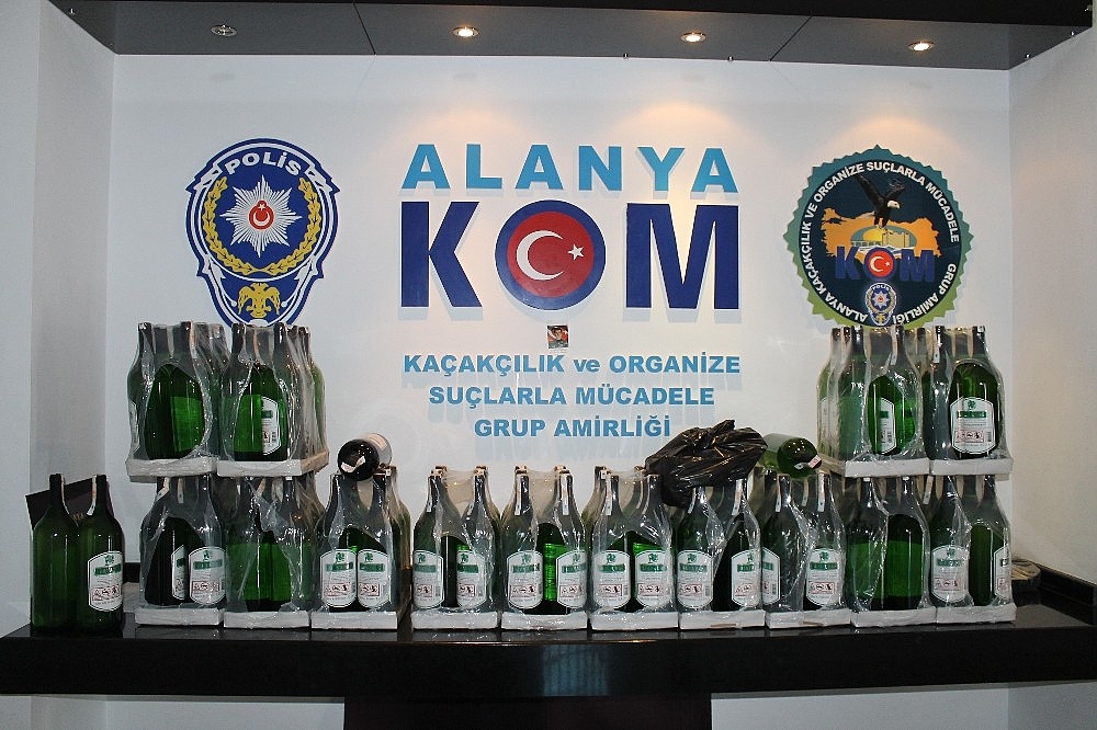 Alanya'da kaçak içki operasyonu!