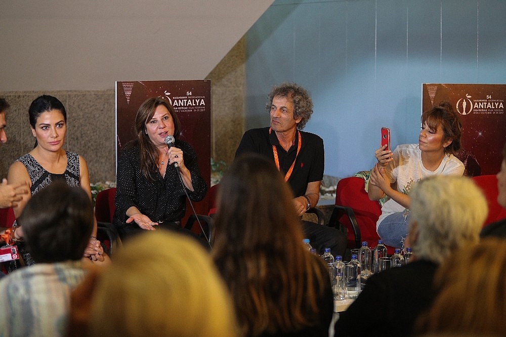 Antalya Film Festivali'nde "Misafir" filmi sinemaseverlerle buluştu