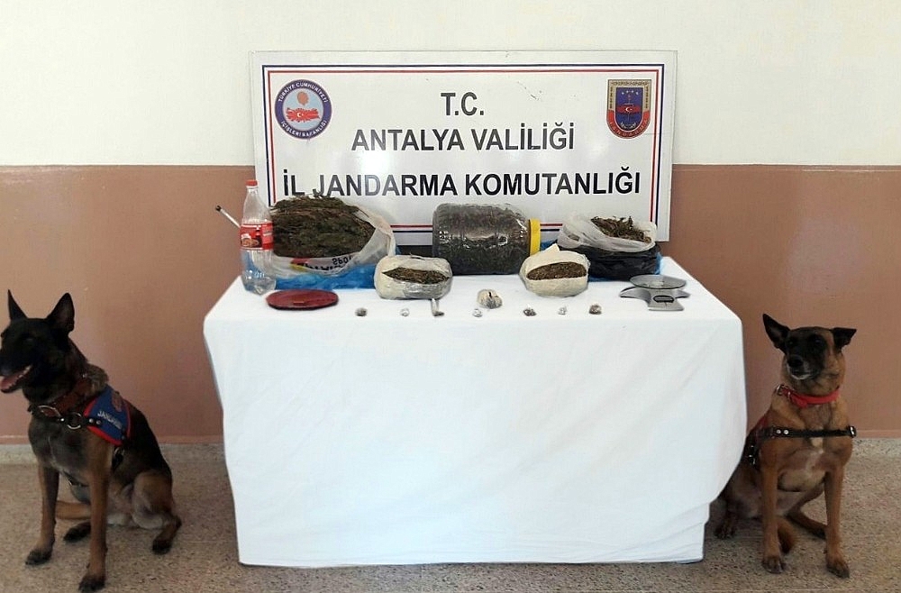 Antalya'da uyuşturucu operasyonu!