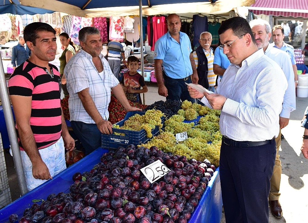 Başkan Tütüncü pazar denetiminde