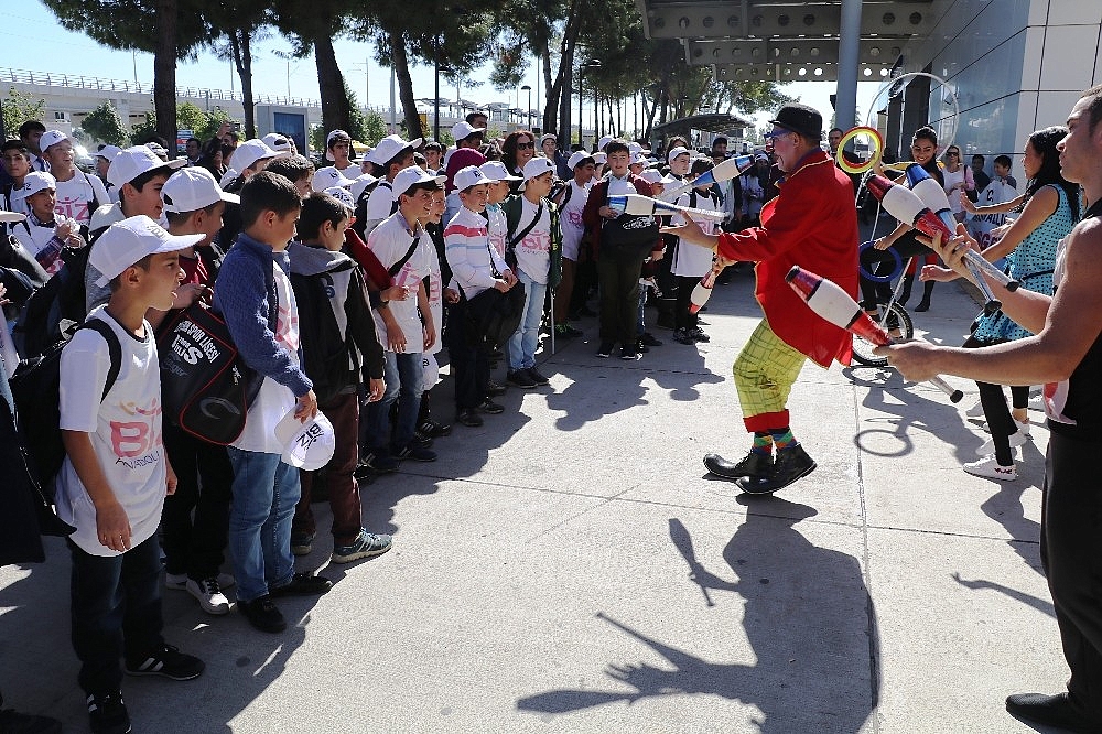 Bitlisli çocuklara 5 yıldızlı Antalya tatili