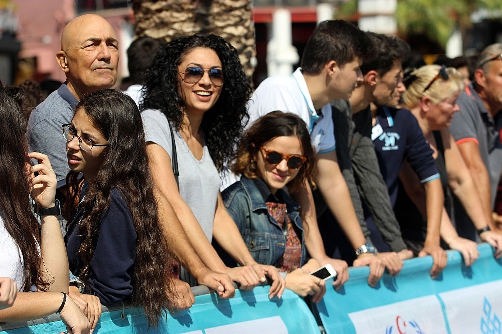 Cumhurbaşkanlığı Bisiklet Turu Alanya'da start aldı