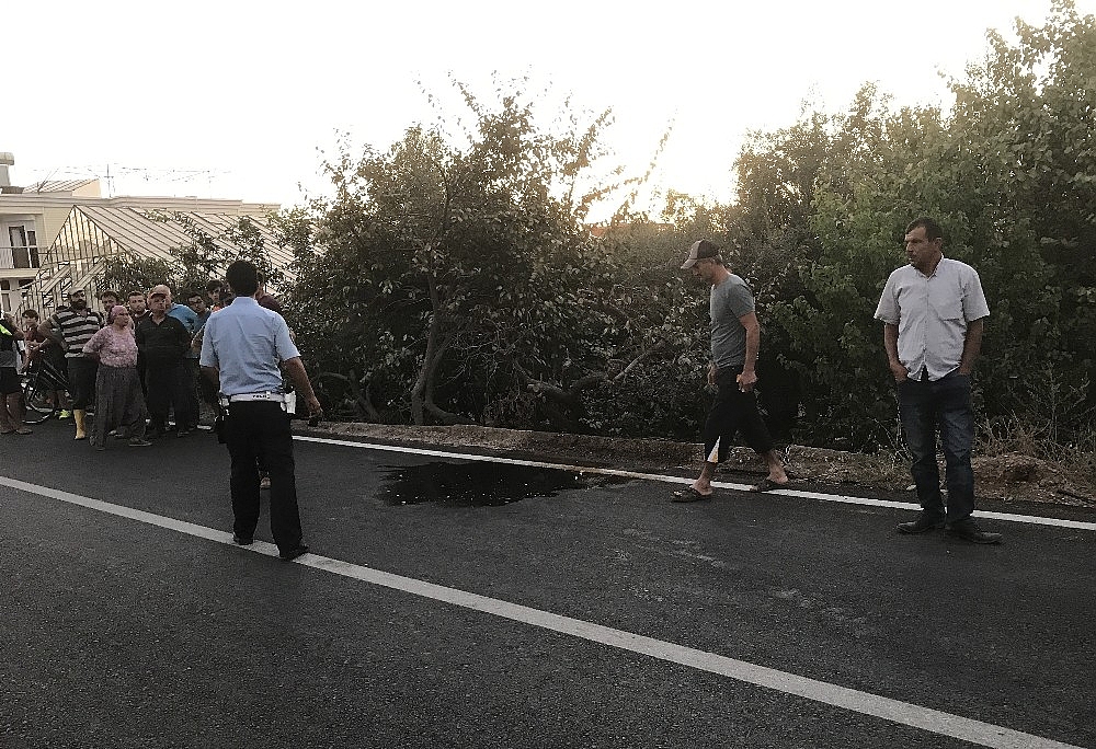 Gelin ve damada kaza şoku! (Videolu)