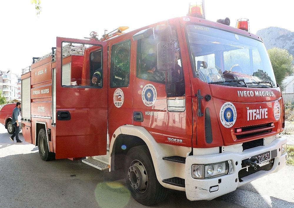 Huzurevindeki tatbikatı gerçek sanan komşular itfaiyeye haber verdi! (Videolu)