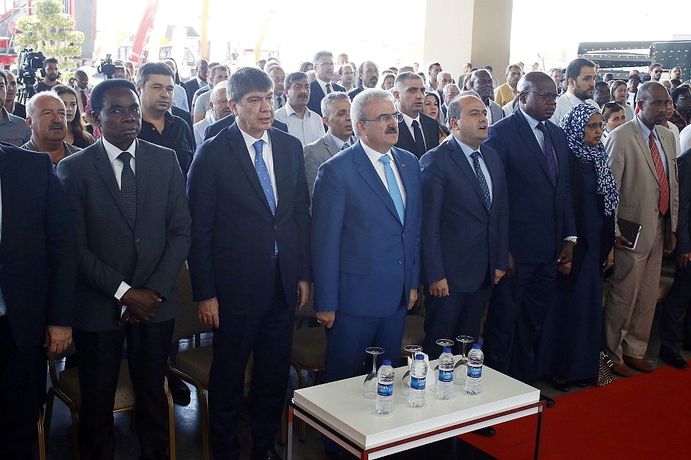 İş ve inşaat makineleri sektörünün dev buluşması