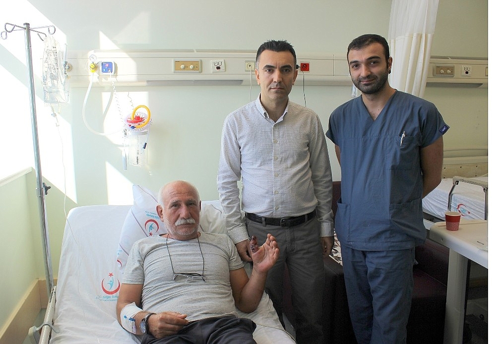 Kopan parmağı 3 saatte dikildi!