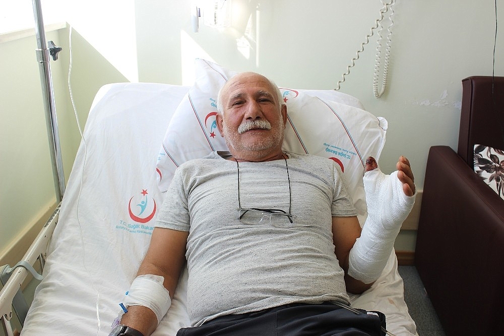 Kopan parmağı 3 saatte dikildi!