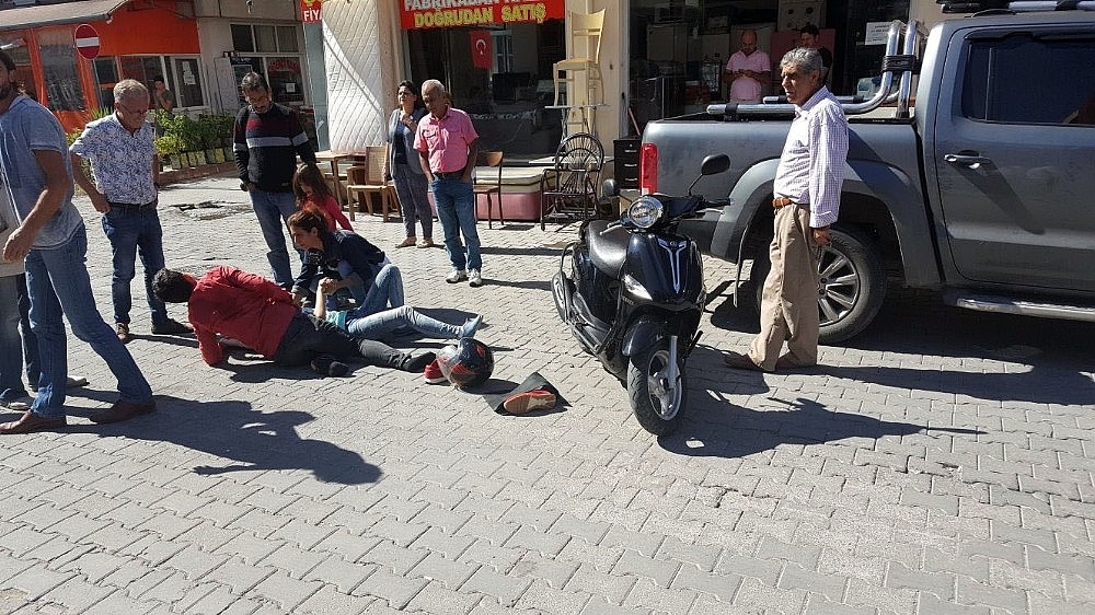 Manavgat'ta motosiklet kazaları: 4 yaralı!