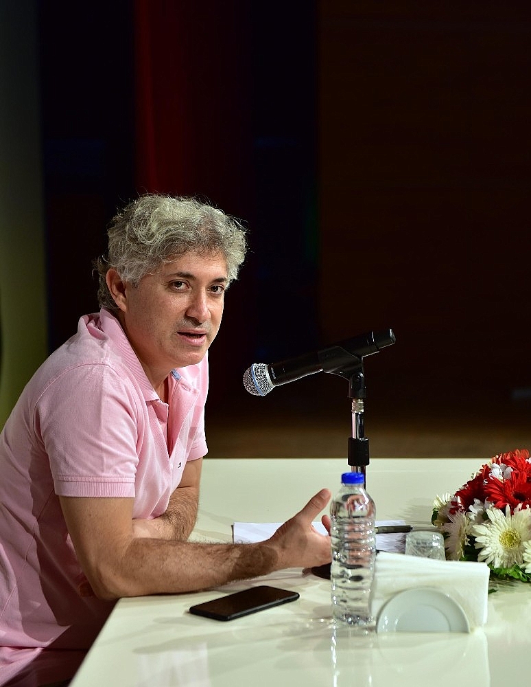 Prof. Dr. Özkan: "İlk yüz naklinde tüm ekip o an birkaç saniye durakladık"