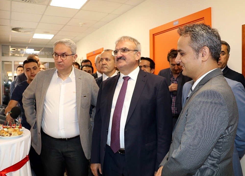 Tüp bebek merkezi yenilendi