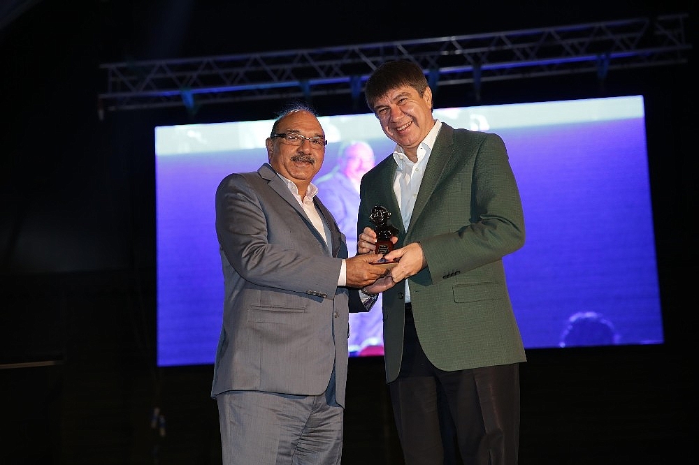 Türel, Hindistanlı turizmcilerle bir araya geldi