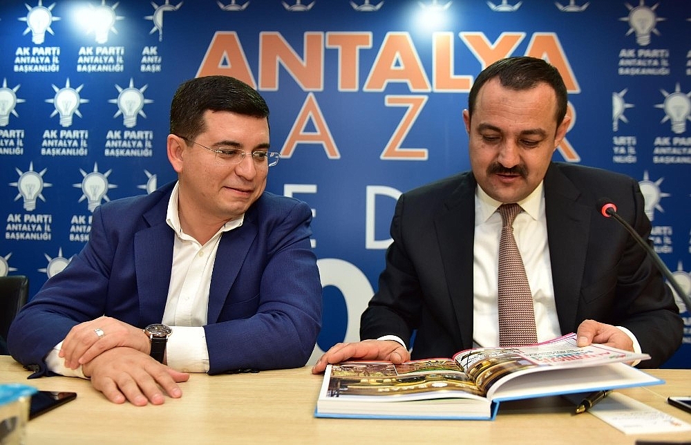 Tütüncü'nün karnesine tam not