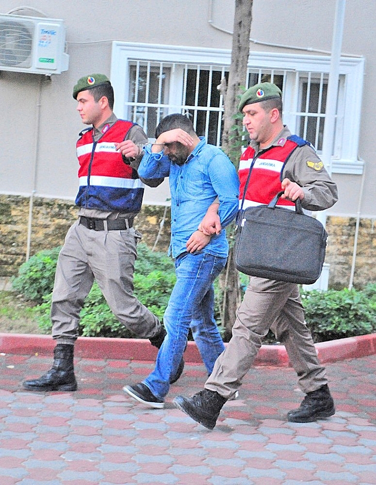 12 suçtan aranan şahıs yakalandı