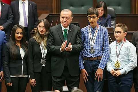 Antalya'lı öğrencilerin  Başarı coşkusu