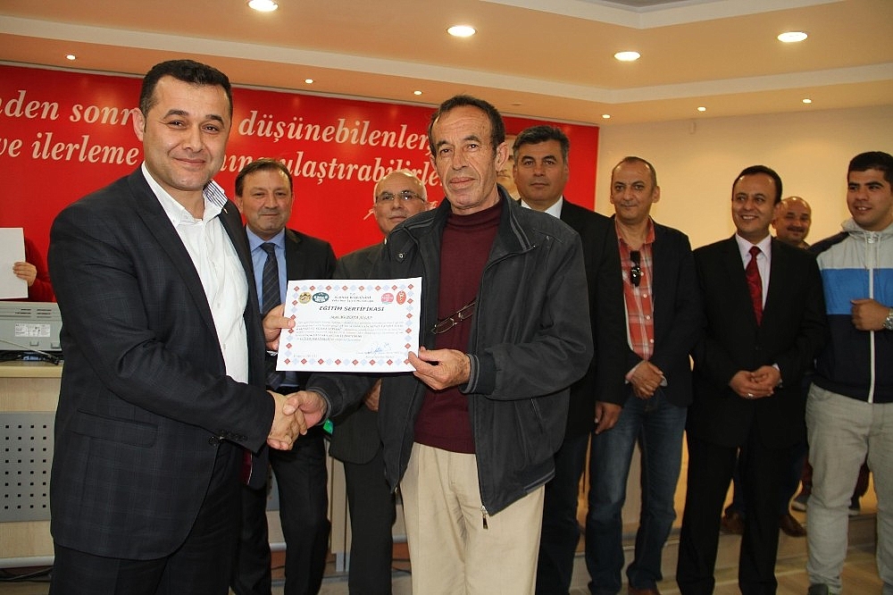 Alanya'da petshop sahiplerine eğitim