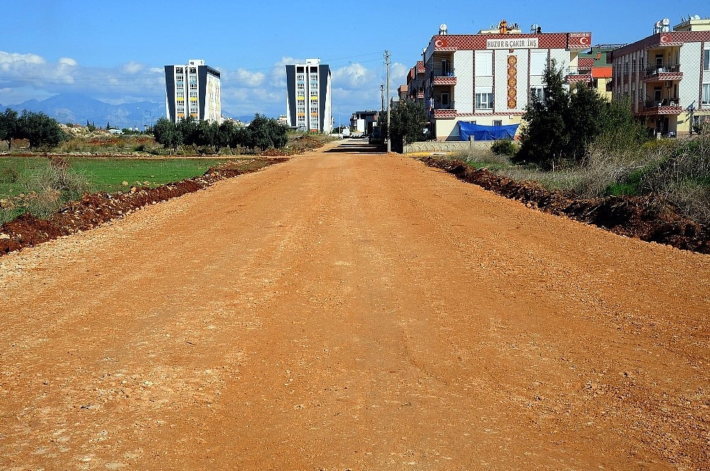 Kepez Belediyesi, Altınova'ya yeni yollar açıyor