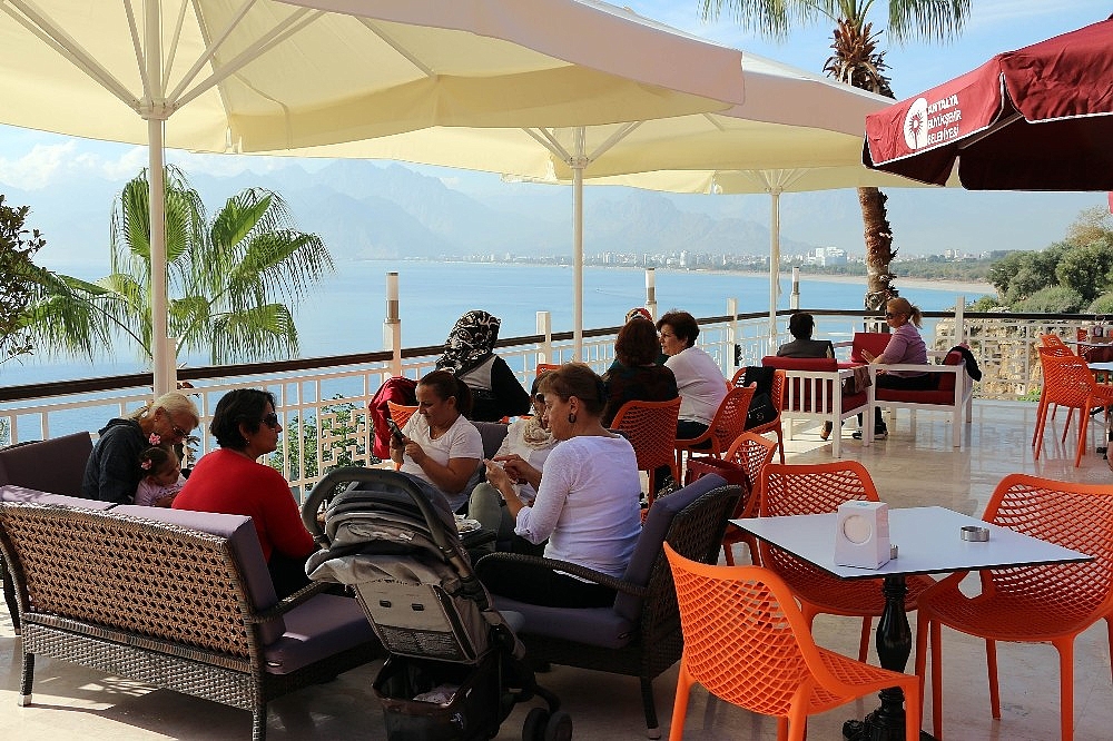 Antalya Büyükşehir'den yeni bir sosyal tesis daha