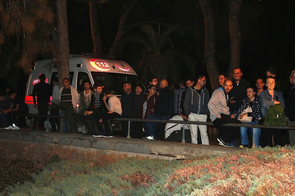 Antalya'da 20 metrelik uçurumda kurtarma operasyonu! (Videolu)