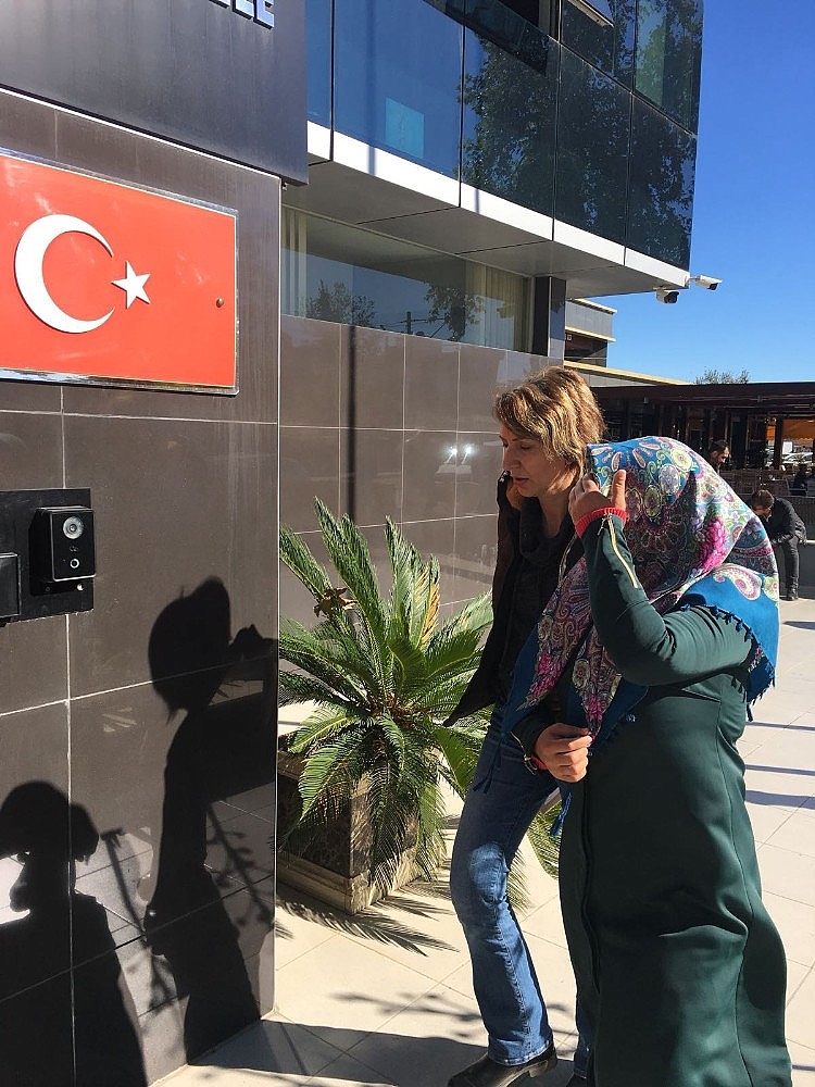 Antalya'da FETÖ operasyonu: 77 gözaltı (Videolu)