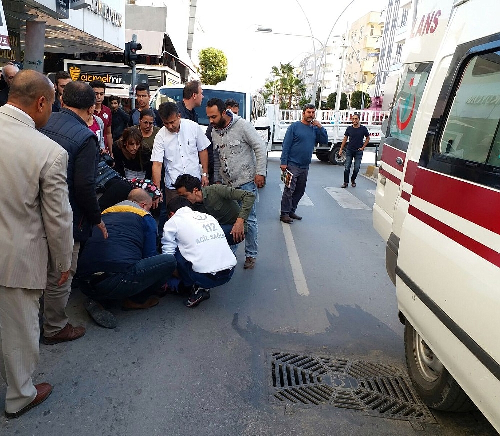 Antalya'da motosiklet kazası: 1 yaralı!