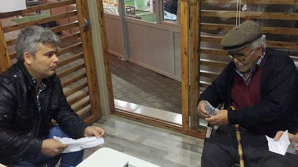 Antalyalı pazarcı 1 haftada 2 kez para buldu