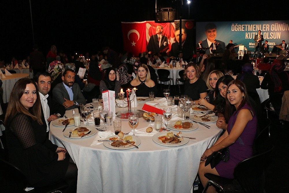 Başkan Türel öğretmenlerle buluştu