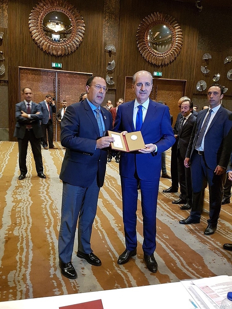 Cumhurbaşkanı turizmcilerle buluştu