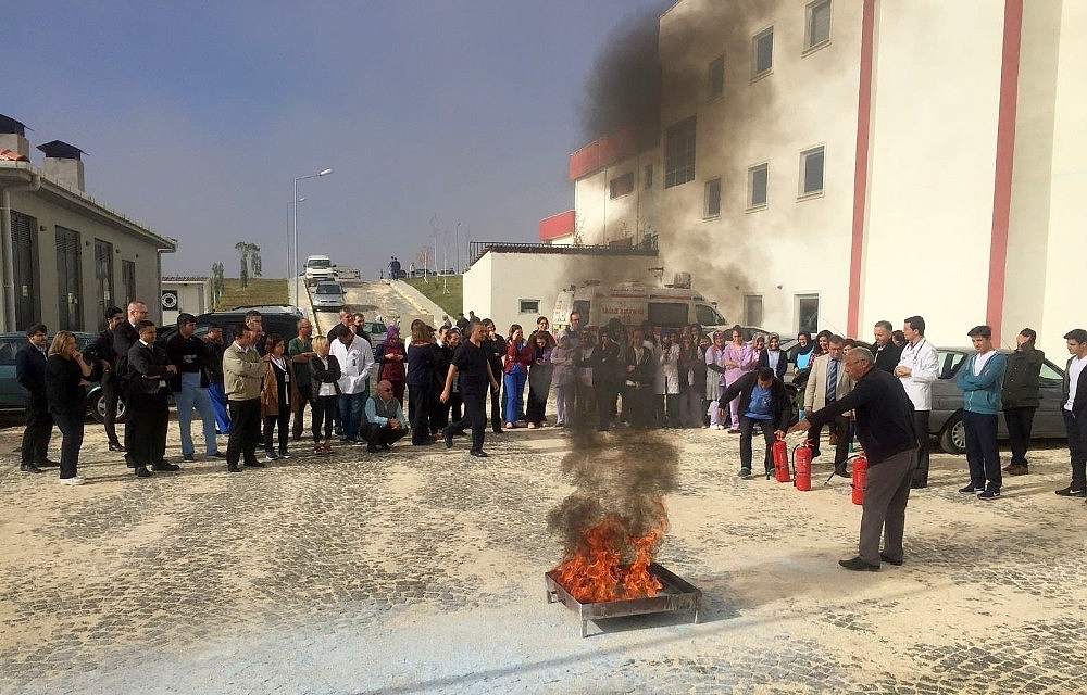 Elmalı Devlet Hastanesi'nde yangın tatbikatı