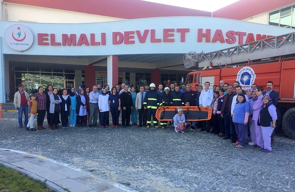 Elmalı Devlet Hastanesi'nde yangın tatbikatı