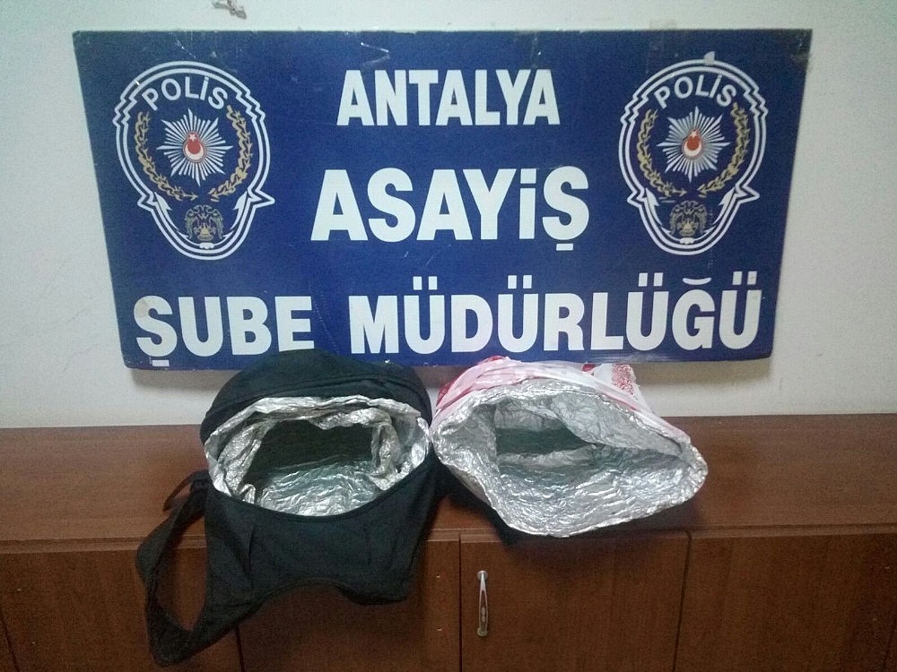 Filistinli hırsız polise takıldı