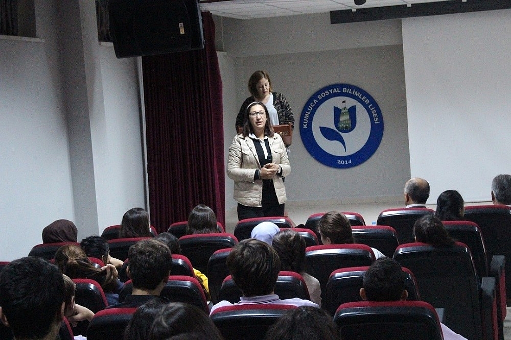 Kumluca'da "LÖSEV ve Lösemi ile Mücadele" konferansı