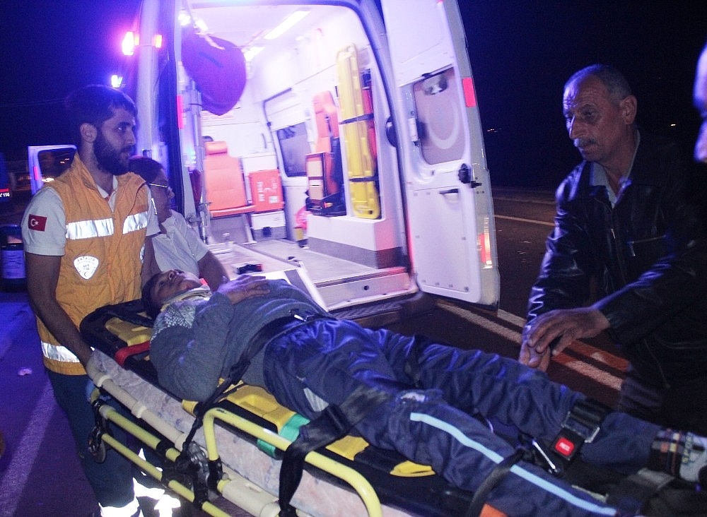 Manavgat'ta asker konvoyunda kaza: 1 yaralı