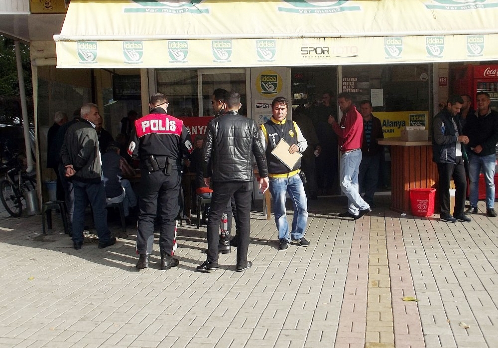 Polisten yasadışı bahis operasyonu! (Videolu)